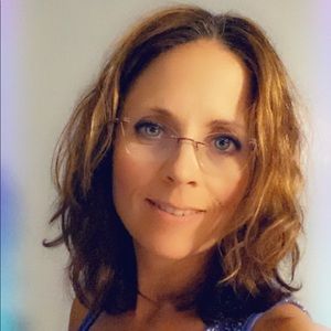 Meet your Posher, Raina